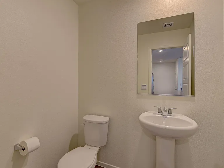 1505 Pamela Springs Ln — Photo 10