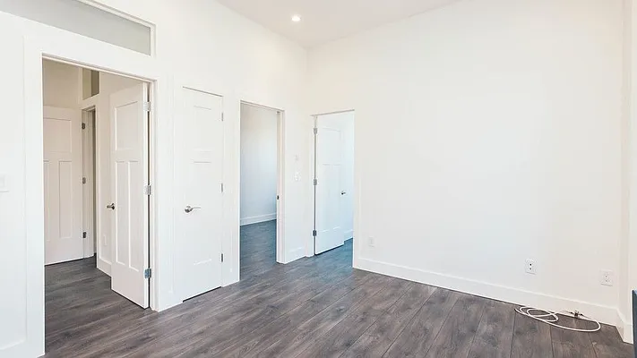 Rented by Nooklyn NYC LLC | media 37