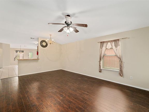4th image of 17943 Coldale Glen Ln