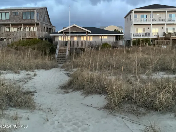 757 Ocean Boulevard W, Holden Beach, NC 28462