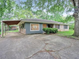 118 Cedar Heights Dr, Palestine, TX 75803