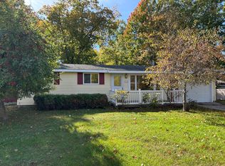 洋書 IN PERFECT SHAPE Almond-White_1e42af4d-e2ee-