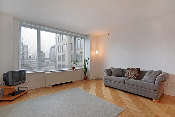 Rented by Corcoran | media 31