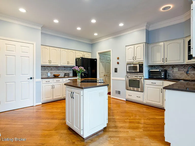 2903 Windward Ct — Photo 18