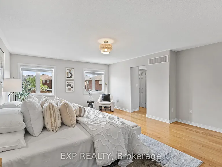 131 Greenwood Rd — Photo 14