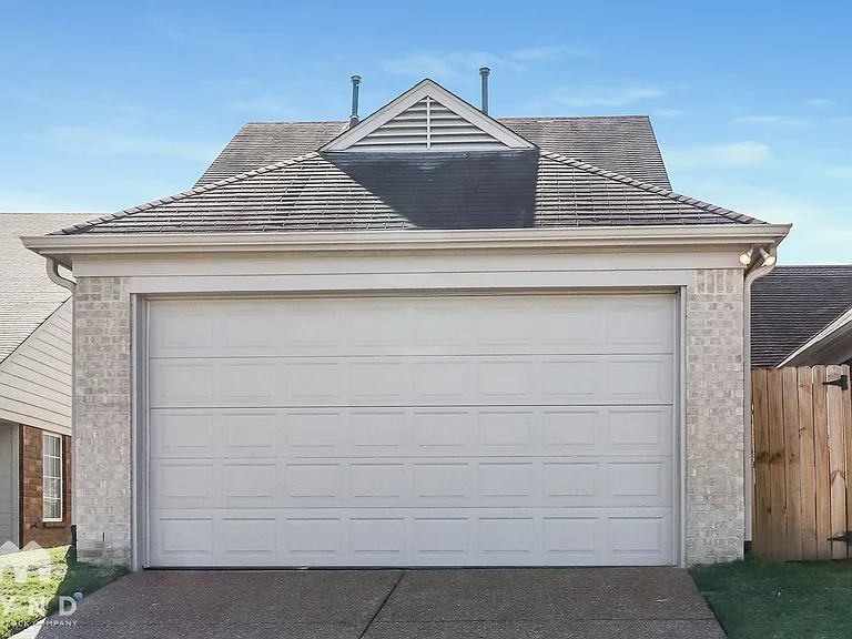 10182 Sterling Ridge Dr — Photo 15