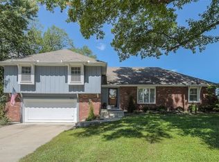 9704 W 106th St, Overland Park, KS 66212