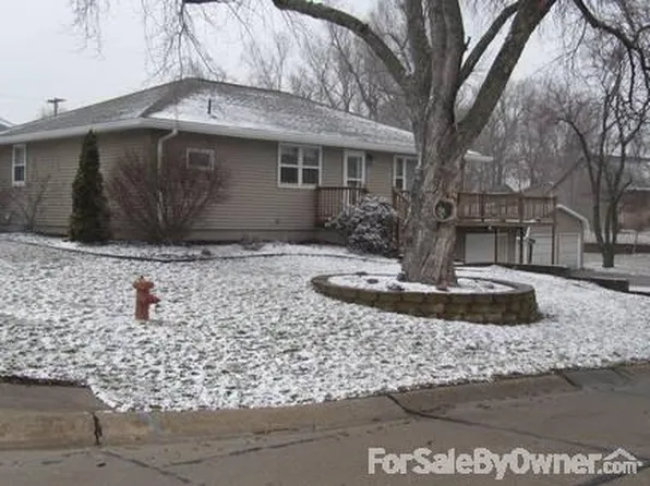 1120 25th St, Auburn, NE 68305