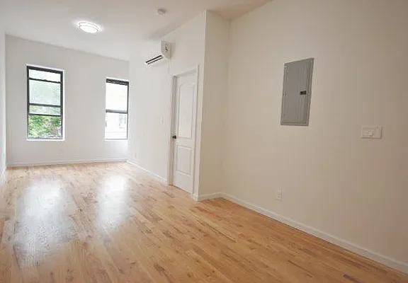 Rented by Bold New York | media 8