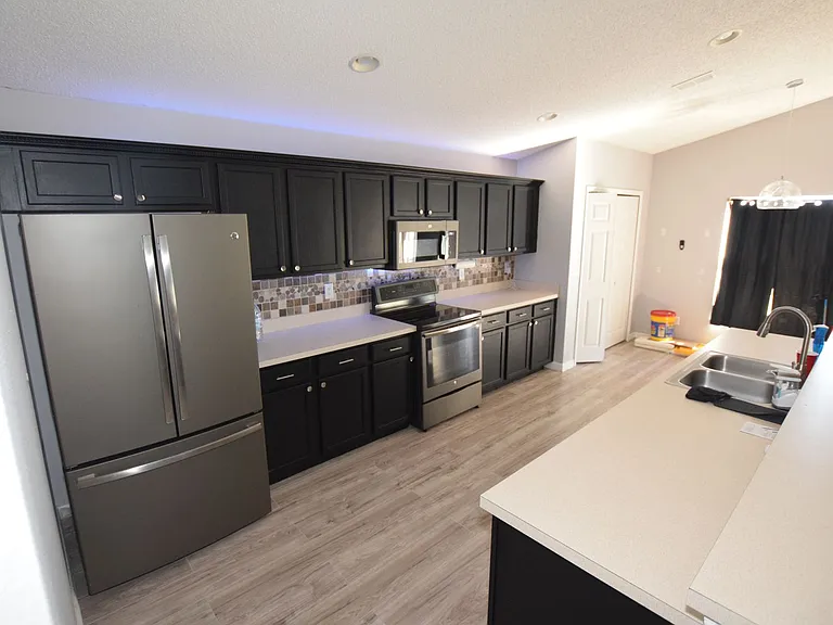 500 Lake Charles Dr — Photo 12
