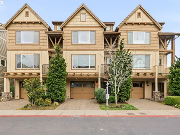 2036 NW Village Cir, Portland, OR 97229