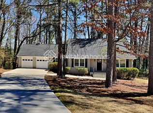 1022 Williamsburg Ct, Norcross, GA