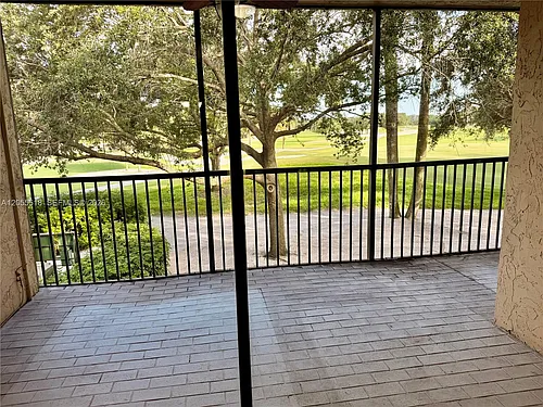 200 Jacaranda Country Club Dr Photo 1