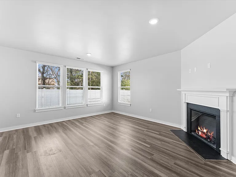 1615 Lannister Ave — Photo 4