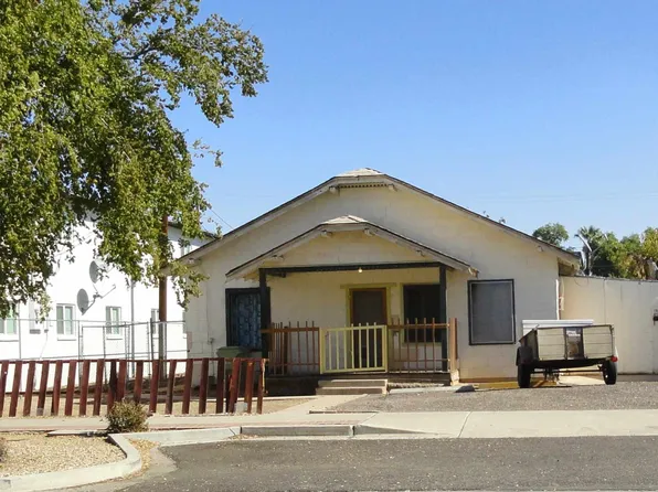 7153 N 57 Avenue, Glendale, AZ 85301