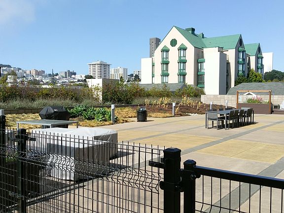3rd image of 1310 Fillmore St APT 407
