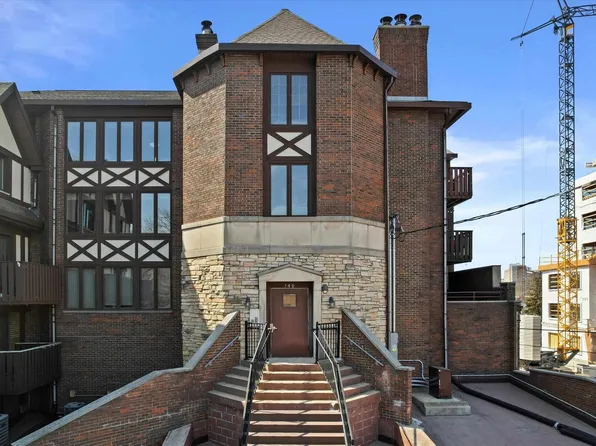 340 North Allen St #17, Madison, WI 53726