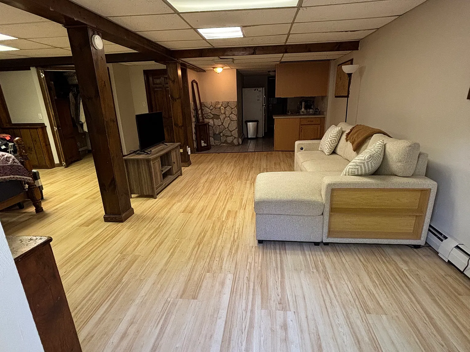 Studio, 700 sqft, $1,700 — Photo 2