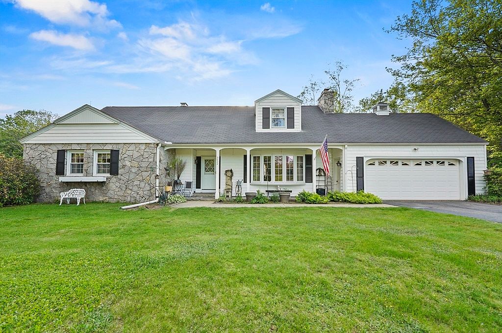 は*ん様 house on the hill L/S Tee (Checker) 3022 Chestnut Hill Ave, Athol, MA 01331 | Zillow