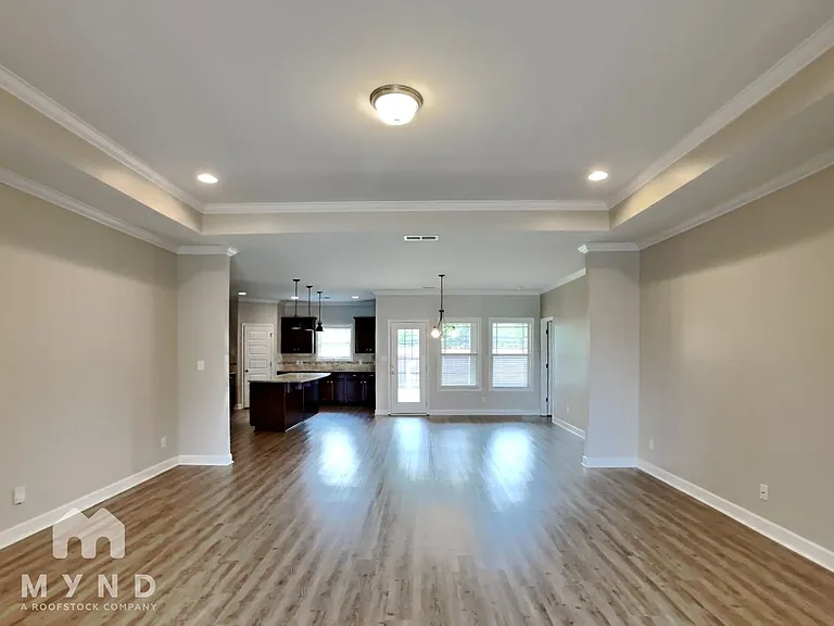 214 Balota St — Photo 4