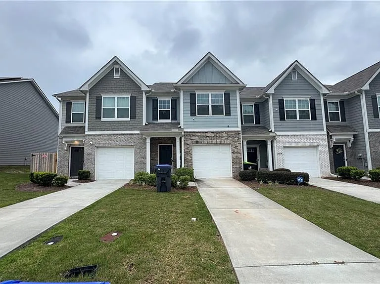 5717 Union Pointe Dr — Photo 1