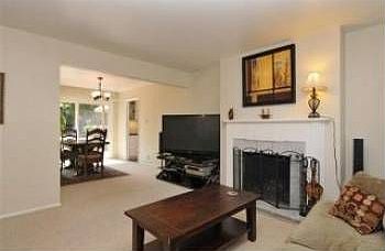 5th image of 832 Patricia Ave