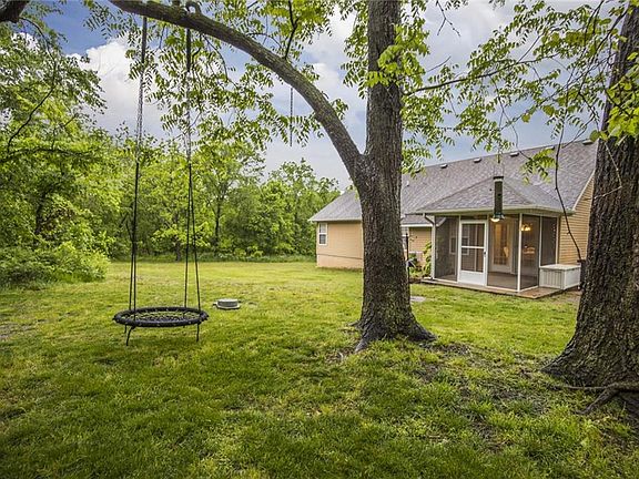 2nd image of 7 Dinton Cir
