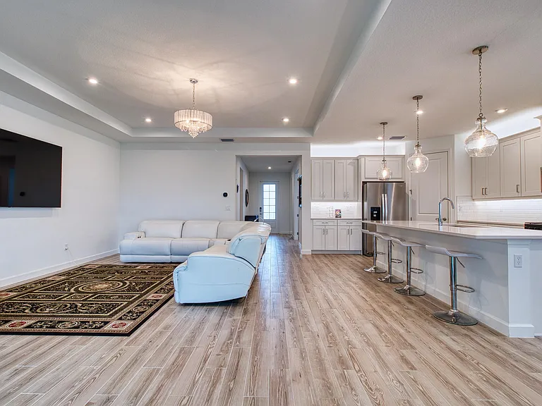 10407 SW Aquila Way — Photo 8