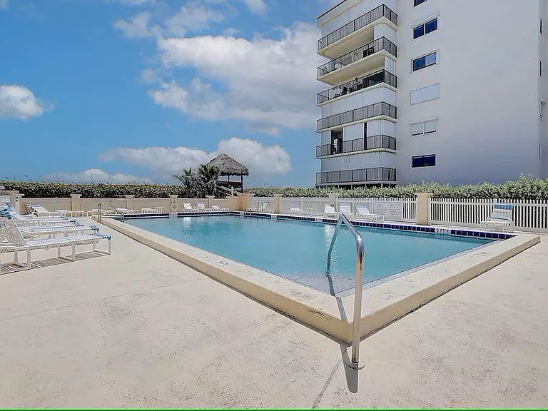 10102 S Ocean Dr #107 — Photo 24