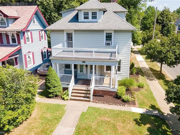 2261 Maplewood Rd, Cleveland Heights, OH 44118