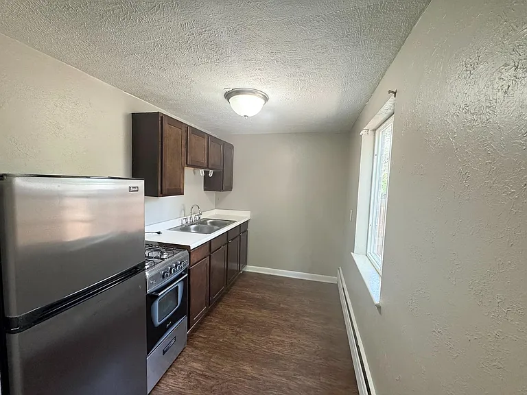 6130 W 40th Ave — Photo 3