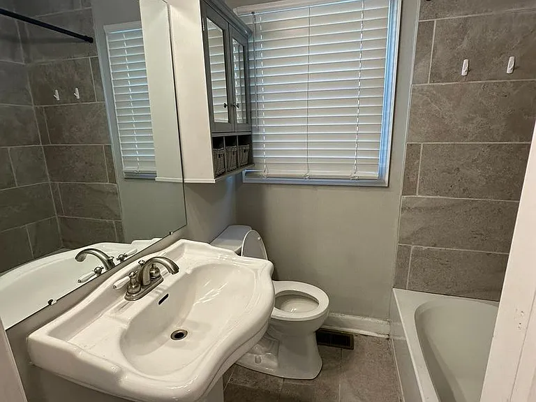 609 Pine Ridge St — Photo 10