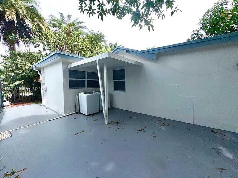 9615 NW 3rd Ave — Photo 19