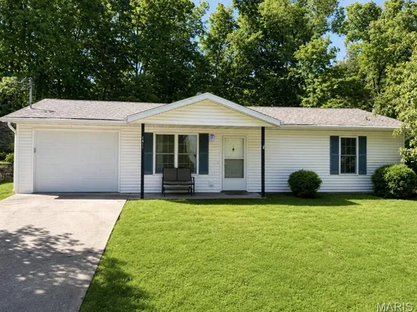 2411 Starling Dr, Jefferson City, MO 65109