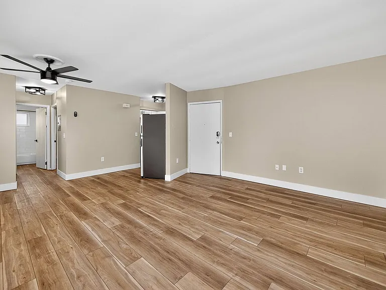 6419 Montgomery Rd #B1 — Photo 11