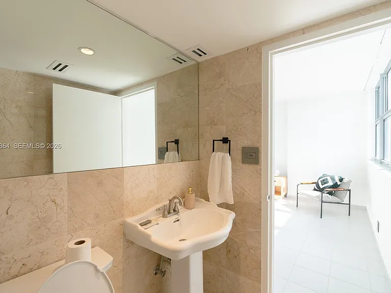 9225 Collins Ave #812 — Photo 9