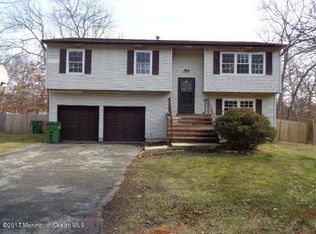 1165 Tiffany Ln, Lakewood, NJ