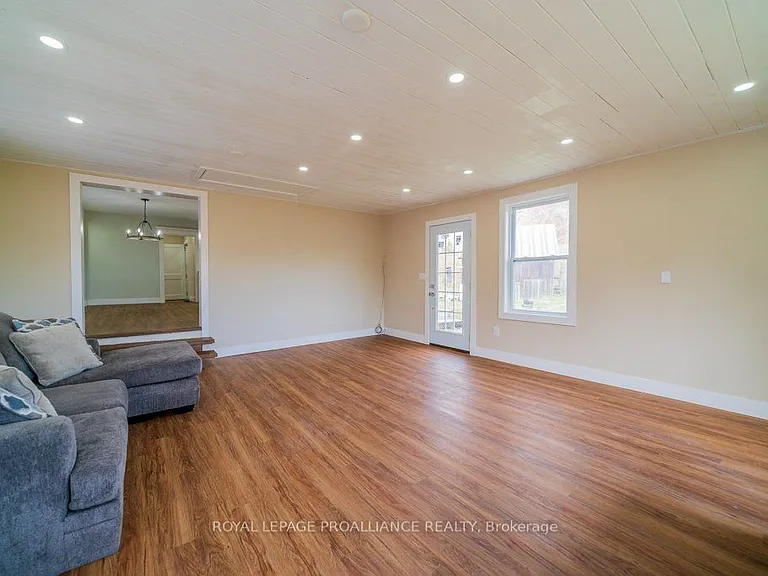 5948 Ardoch Rd — Photo 22