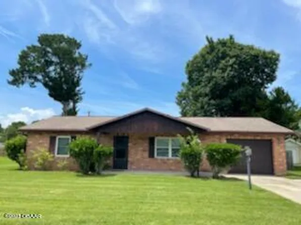 800 Little Pine Dr, South Daytona, FL 32119
