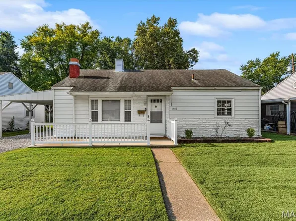 1409 Bel Aire Dr, Belleville, IL 62220