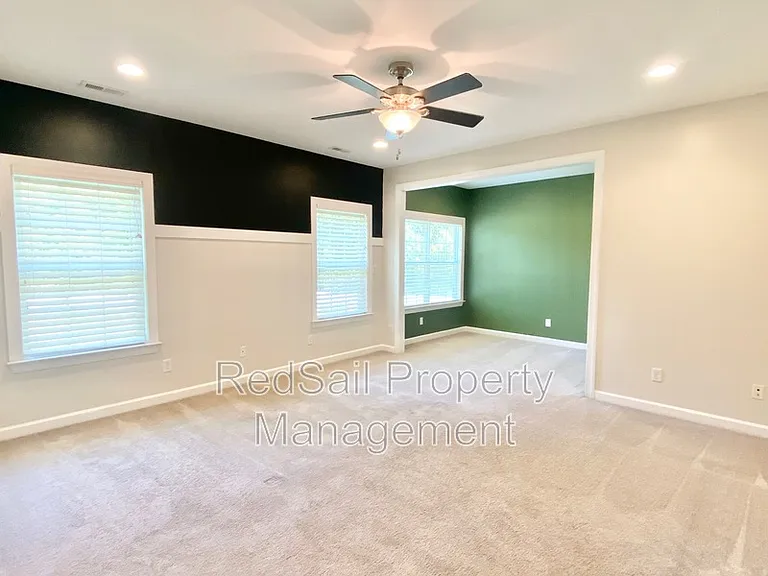 2225 Tuliptree Cir — Photo 17