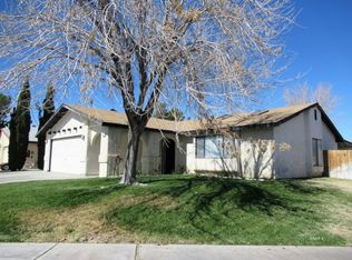 247 Kimberly Ln, Ridgecrest, CA 93555