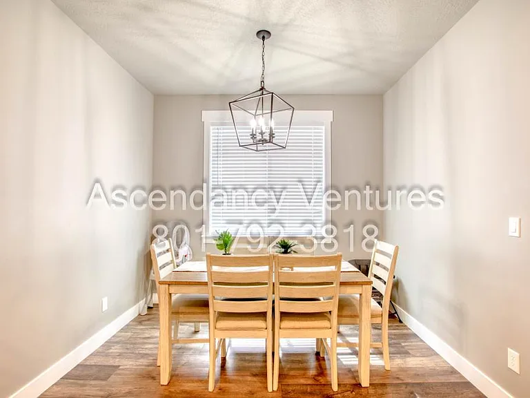 1177 N 640 E — Photo 11