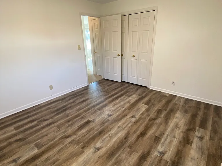 11722 Mill St — Photo 3