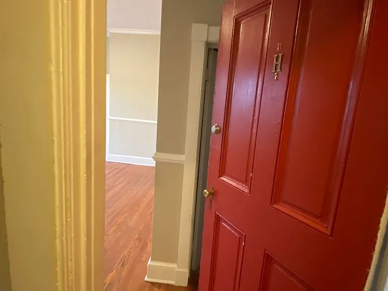 24 E Madison St — Photo 10