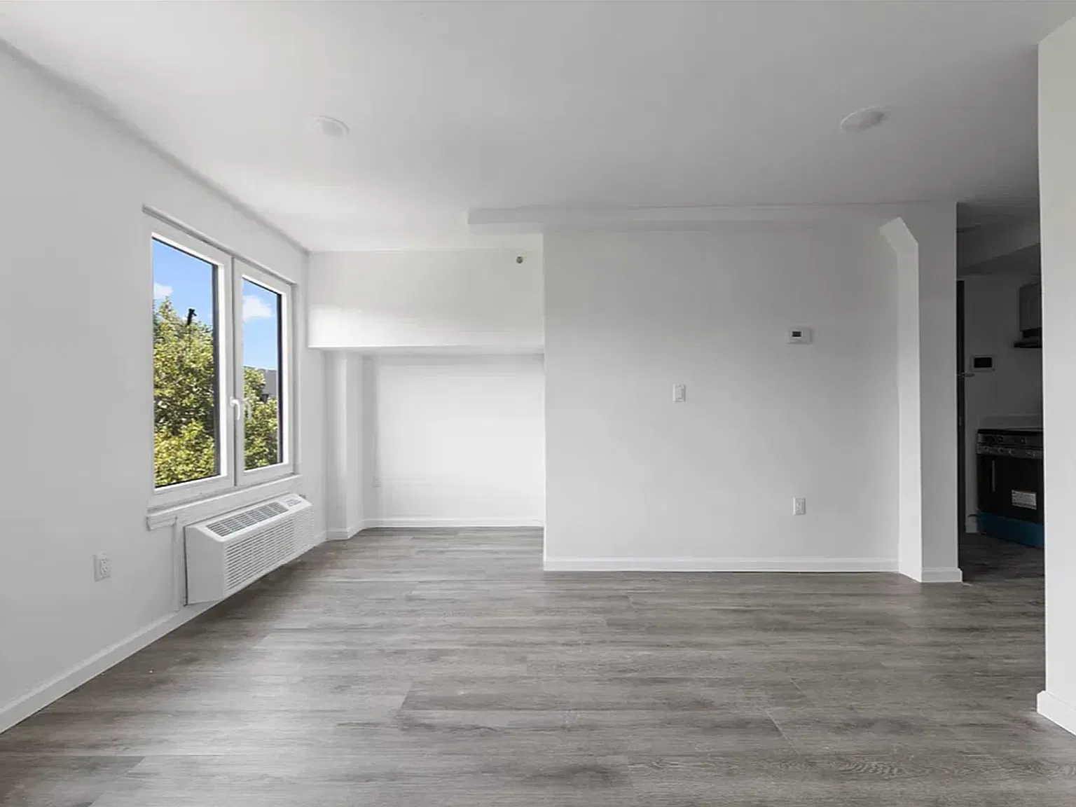 2828 University Avenue — Photo 4