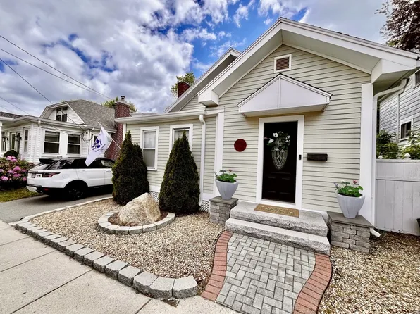 509 Pleasant St, Winthrop, MA 02152