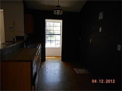 2nd image of 454 Pogue St