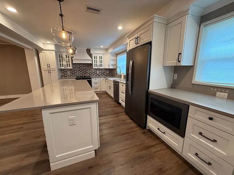3636 Dame St — Photo 28