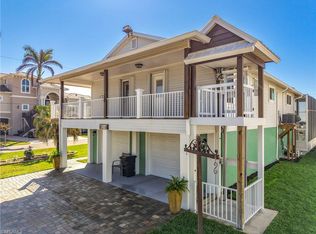 8016 Buccaneer Dr, Fort Myers Beach, FL 33931